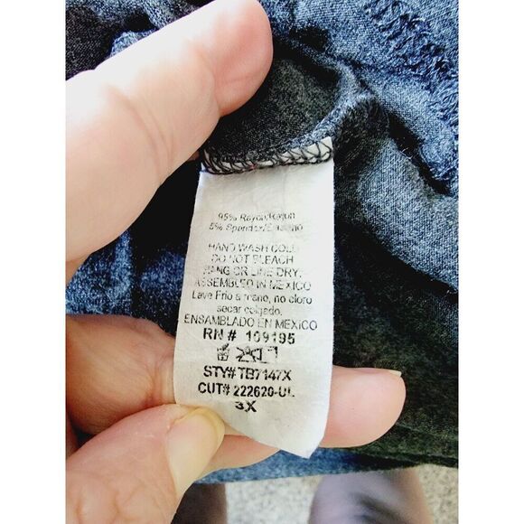 LOVE J 3X Women's Short Sleeve Top Sparkle High Heels & Jeans Gray SS‎ Swing Top - Picture 8 of 8